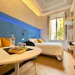 Z-archsuites Urbe Гостевой дом