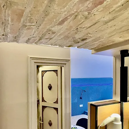 Z-archsuites Urbe Guest house 4*